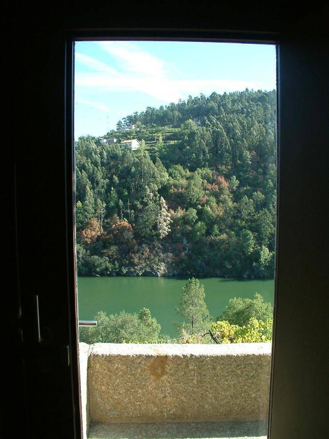 Location de vacances pour 5 personnes, avec piscine ainsi que vue et jardin dans Alpendurada - 4