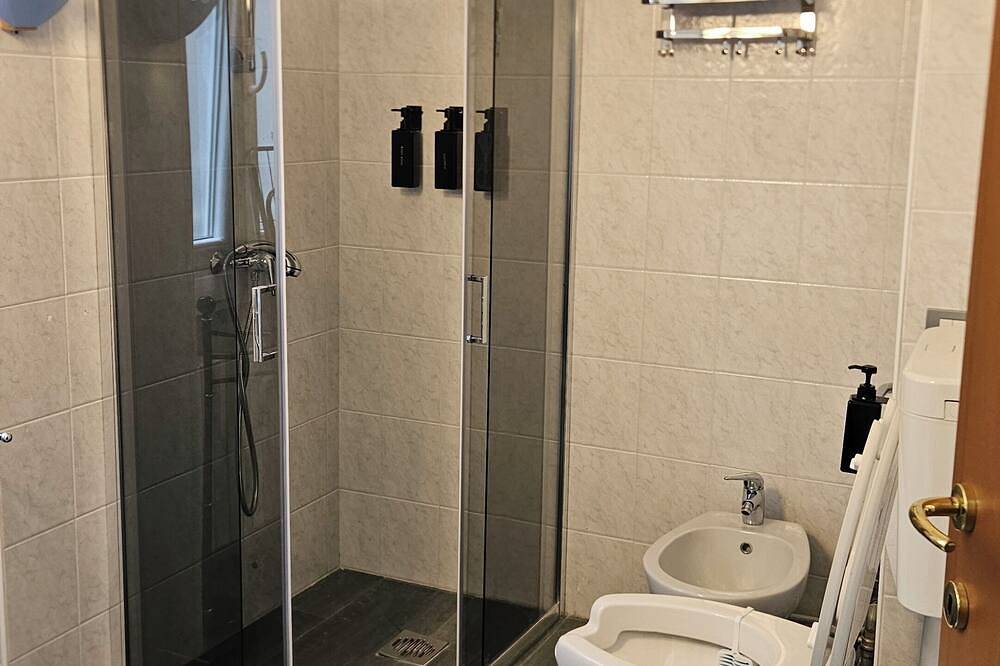 Ganze Wohnung, Como lecco lake apartments in Malgrate, Comer See