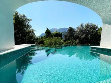 Villa pour 2 personnes, avec piscine et terrasse ainsi que vue et jardin à Capri