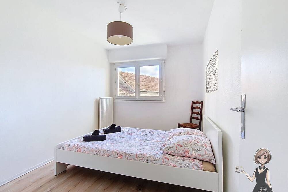 Entire apartment, Le Citadin, Centre ville + parking gratuit pour 6p in Pau, Béarn
