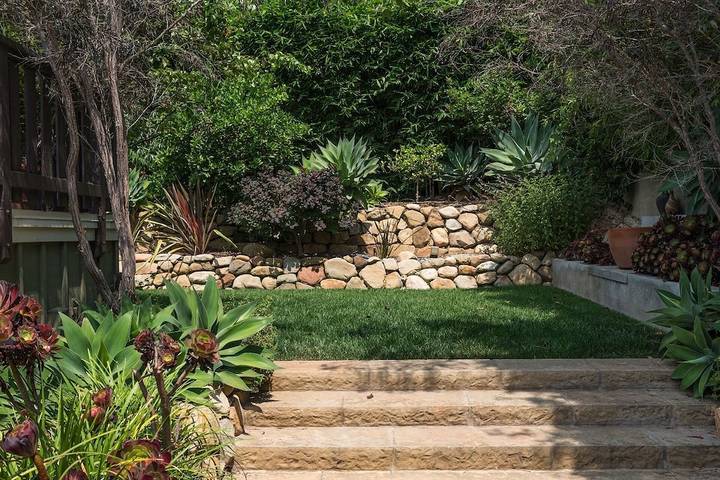 Vacation home for 6 people, with yard and balcony in Santa Barbara