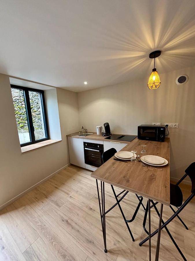 Gîte pour 2 personnes, avec Terrasse à Orcines - 3