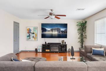 Vacation Rental for 12 Guests in Spring Valley (NV), Red Rock Canyon, Picture 1