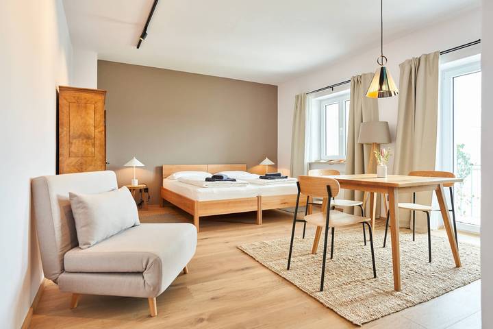 BnB für 3 Personen, mit Balkon und Garten