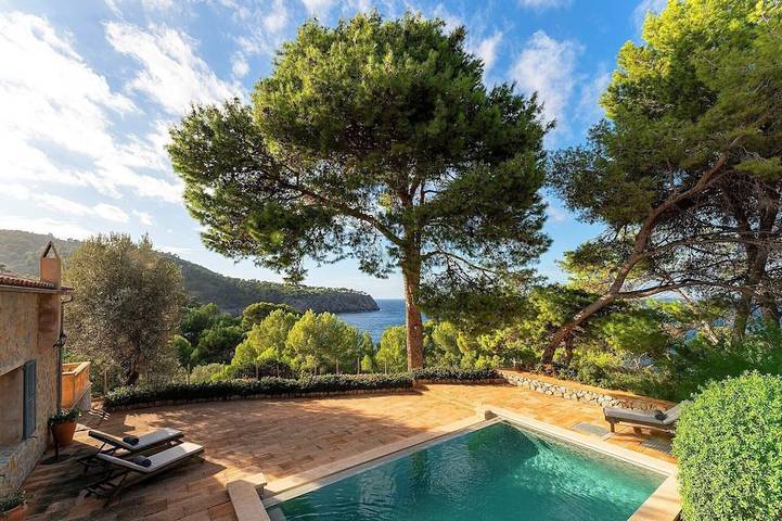 Holiday rental for 4 people, with Terrace and Garden in Deià