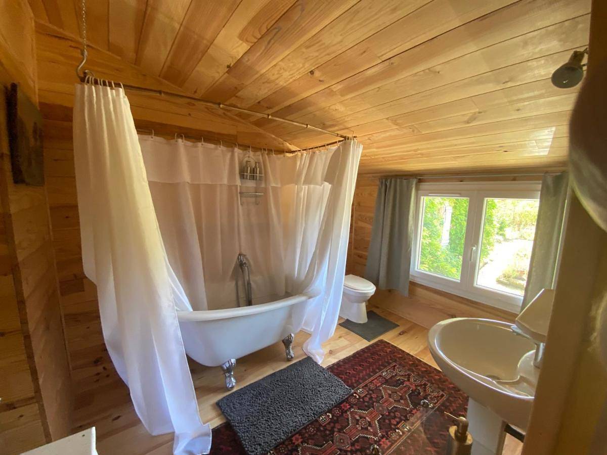Double Room with Park View in Dijon, Région de Dijon