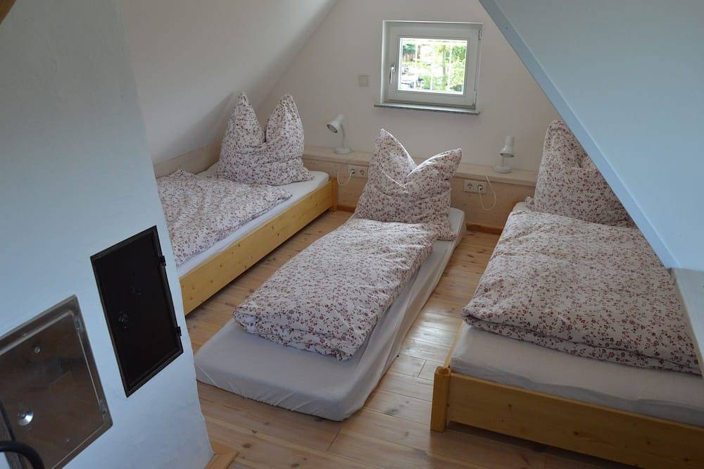 Ganze Wohnung, Neue Ferienwohnung mit toller Aussicht nahe Heidelberg in Neckargemünd, Kurpfalz