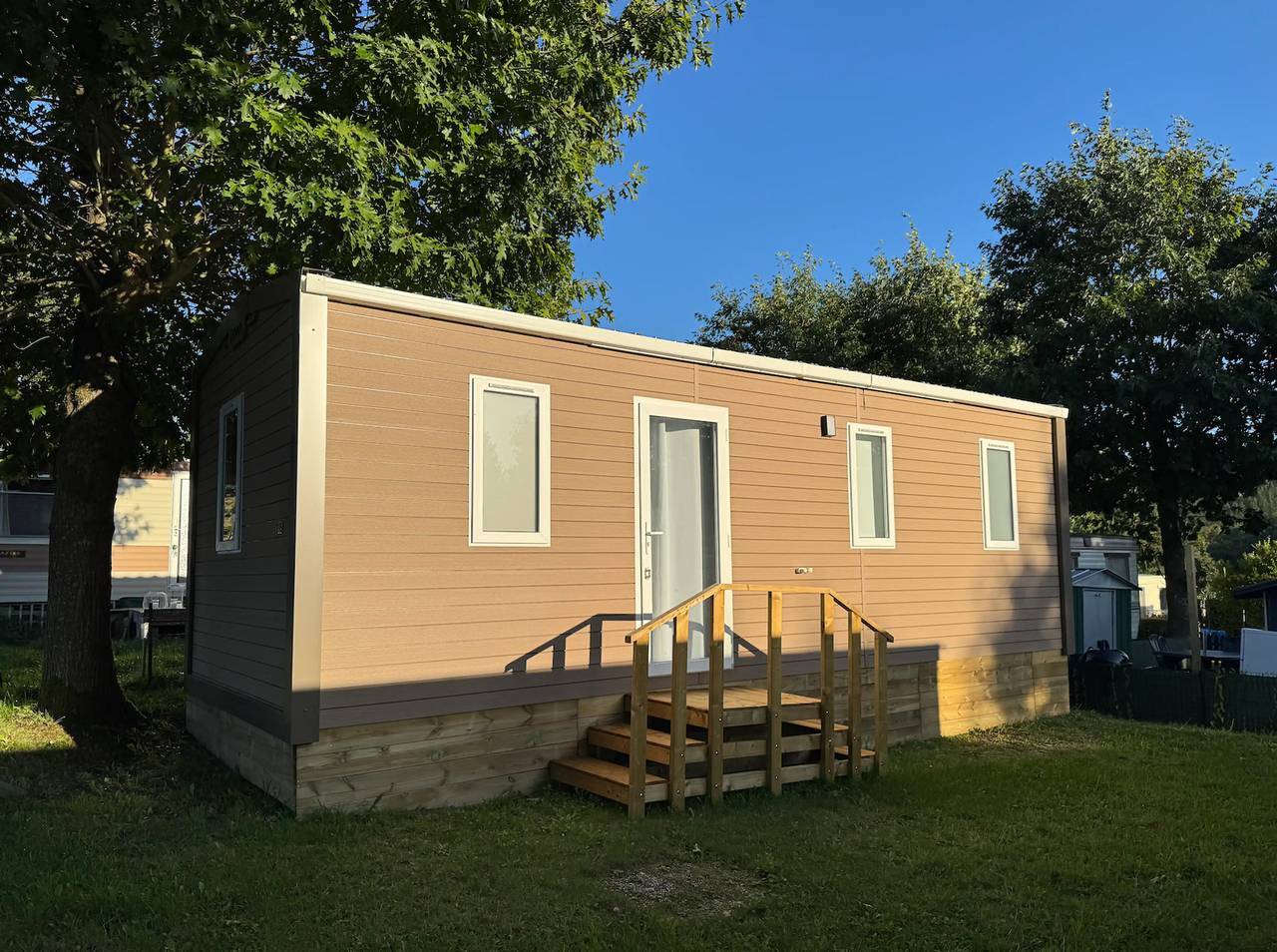 Camping Papillon Bouillon - Comfort 235 in Bouillon, Neufchâteau region