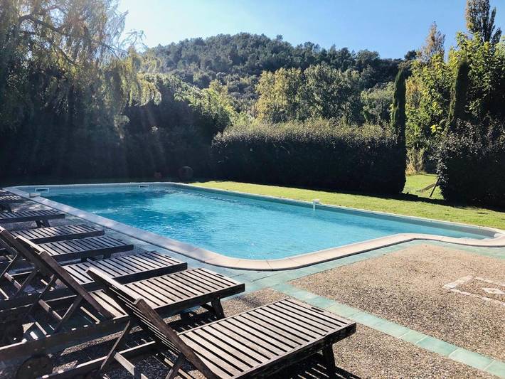 Gîte pour 4 personnes, avec piscine et jardin à Clansayes