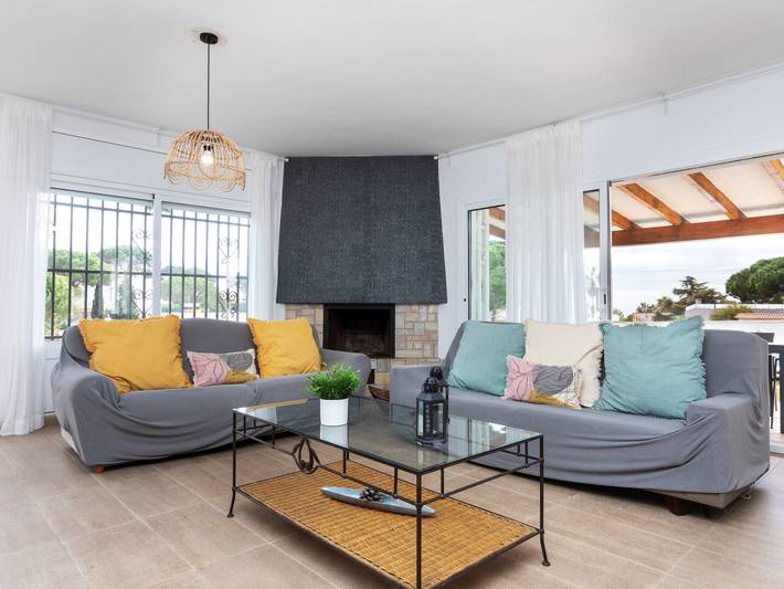 Location de vacances pour 8 personnes, avec jardin à Canyelles - 3