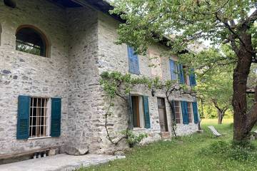 Location de vacances pour 11 personnes, avec jardin et terrasse à Les Thuiles