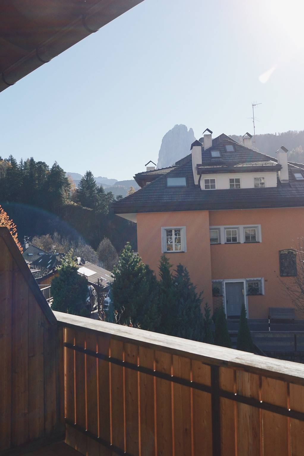 Ganze Wohnung, Ferienwohnung '3' mit Bergblick, Gemeinschaftsgarten und Wlan in St. Ulrich in Gröden, Dolomiti Superski