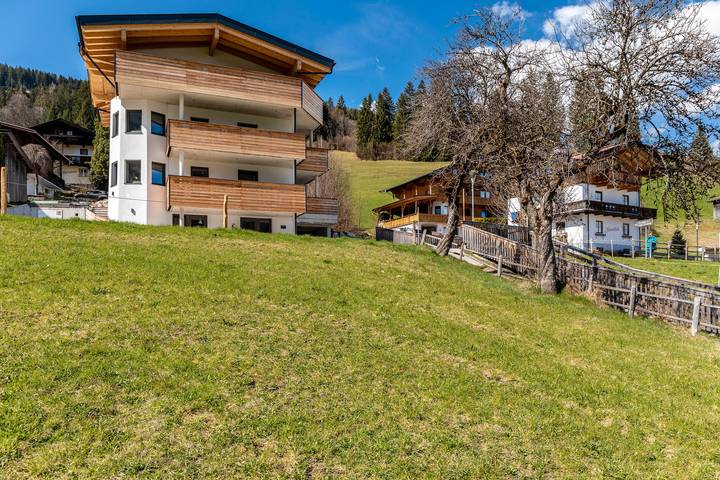 Chalet für 19 Personen, mit Garten - 1