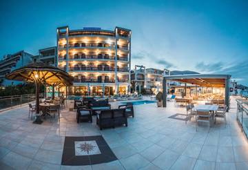 Hôtel pour 3 personnes, avec jardin ainsi que bassin pour enfant et piscine dans Tolo (Grèce)