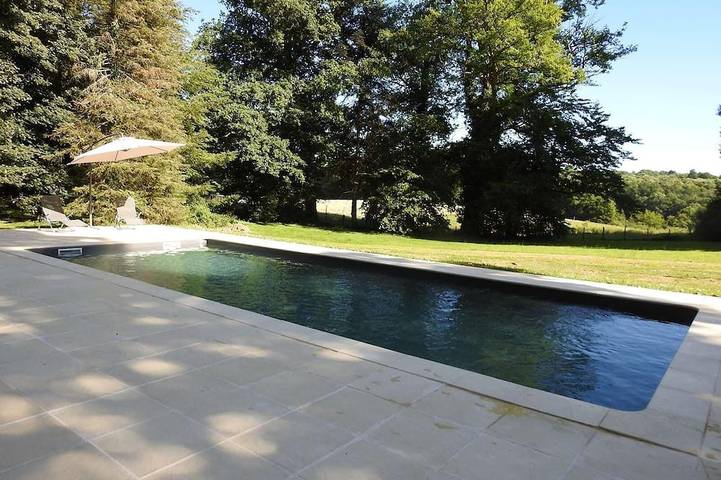Gîte pour 6 personnes, avec terrasse et jardin à Saint-Éloy-les-Tuileries