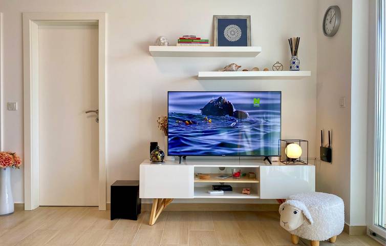 Apartamento vacacional entero, Acogedor apartamento cerca de la localidad de Pag: a 200 m de la costa, con terraza y aparcamiento incluidos in Šimuni, Pag