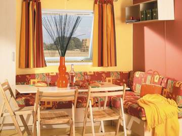 Bungalow für 8 Personen in Chille, Jura, Bild 2