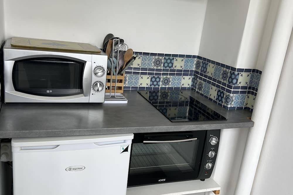 Ganze Wohnung, Le Rodin-Studio-Blick zur Meerseite-Ensuite Bad in Calais, Calais und Umgebung