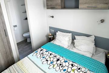 Camping pour 8 Personnes dans Le Muy, Région de Draguignan, Photo 1