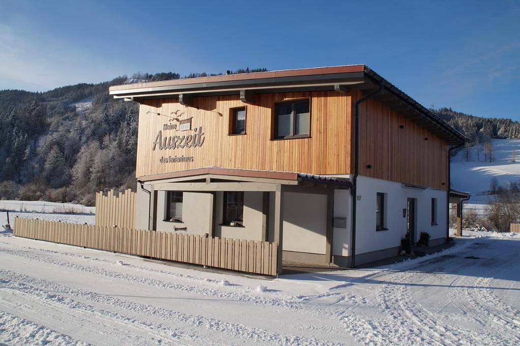Entire holiday apartment, Meine Auszeit – das ferienhaus - Meine Auszeit in rot in St. Georgen am Reith, Sankt Georgen am Reith