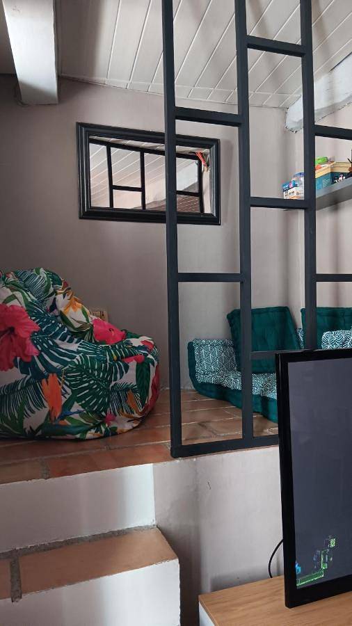 Gîte pour 4 personnes, avec terrasse à Saint-Laurent-le-Minier - 3