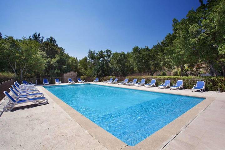 Appart’hôtel pour 6 personnes, avec piscine