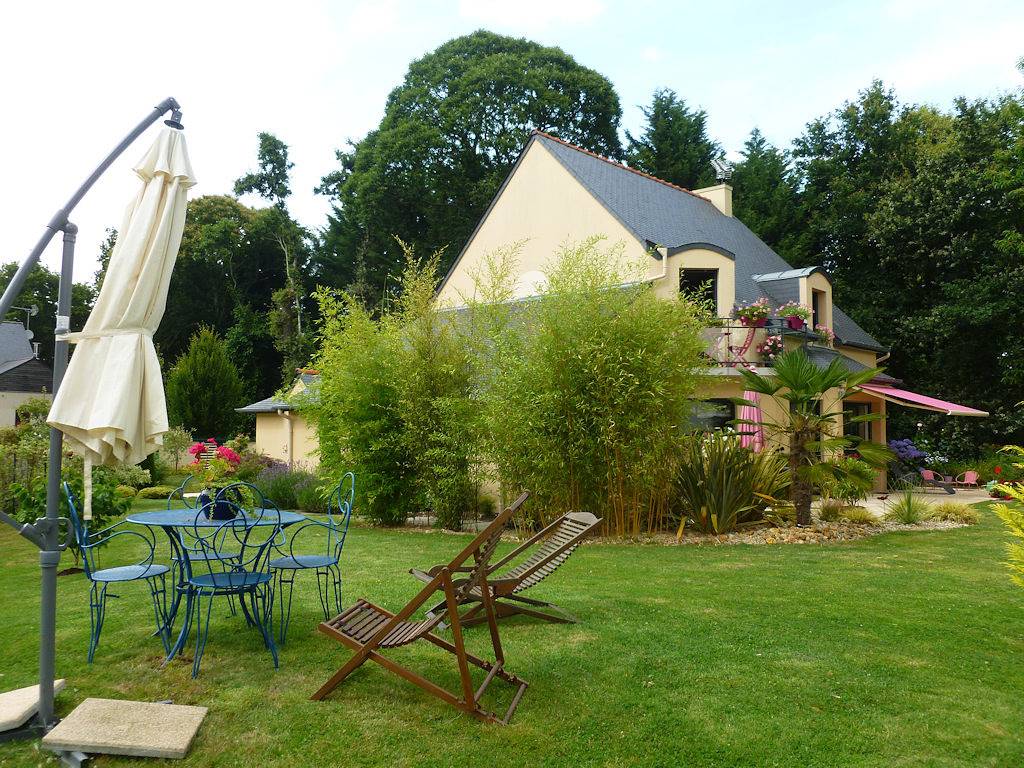 Chambres d'hôtes au Jardin du Levant - Jardin du Levant in Combourg, Région de Saint-Malo