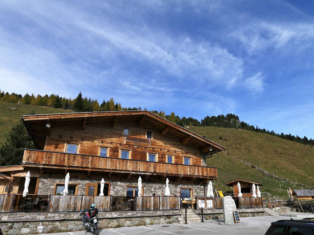 Almhütte in den Zillertaler Bergen in Tuxer Alpen, Zellberg
