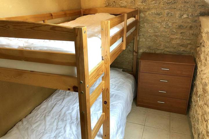 Location de vacances pour 7 personnes, avec piscine ainsi que jardin et jacuzzi, animaux acceptés à Archignac - 4