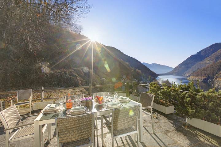 Ferienwohnung für 4 Personen, mit Seeblick und Terrasse - 1