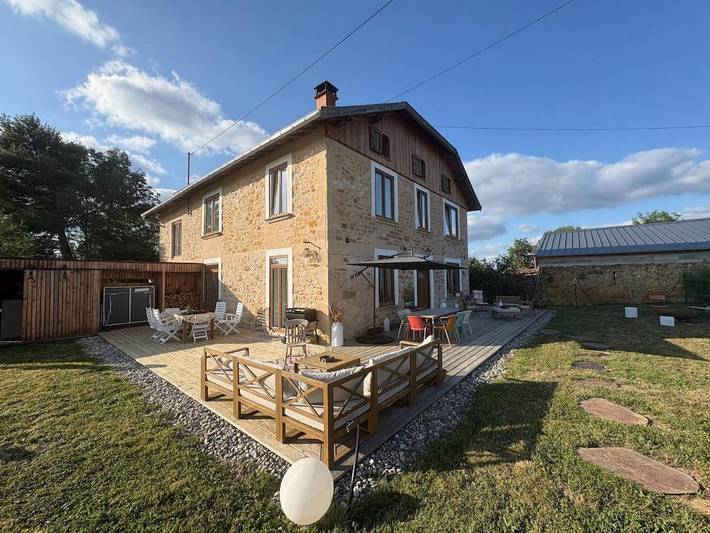 Location de vacances pour 10 personnes, avec Terrasse ainsi que Jardin et Vue à Lasserre