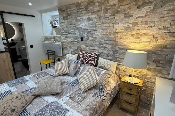 All in One place in Rueil-Malmaison, Hauts-de-Seine