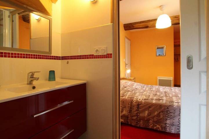 Gîte pour 8 personnes, avec jardin à Saint-Denis-le-Vêtu - 4