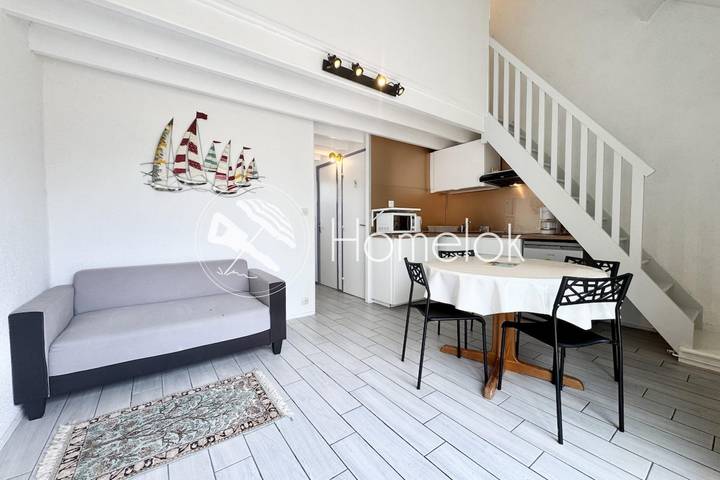 Ferienhaus für 4 Personen, mit Terrasse und Garten sowie Pool - 1