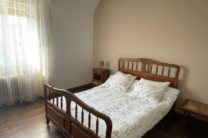 Location de vacances pour 10 personnes, avec jardin et terrasse, animaux acceptés à Kerlaz - 4