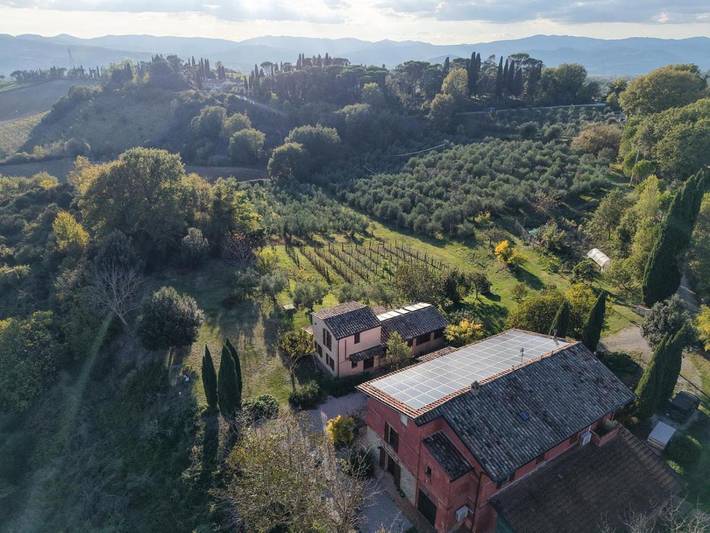 Agriturismo per 5 persone, con giardino e panorama nonché vista lago a Città di Castello (Italia)