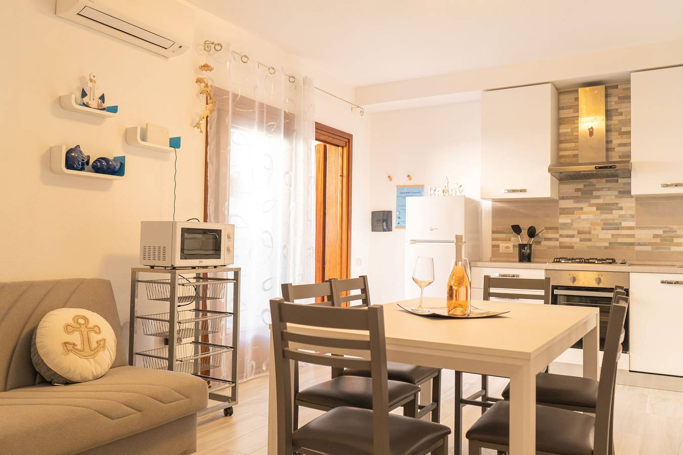 Appartamento intero, Bouganville in Posada, Provincia di Nuoro