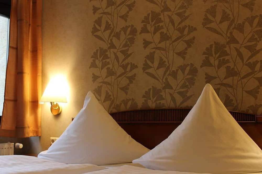 Schloss Hotel Stecklenberg - Doppelzimmer, Dusche, Wc, Komfort in Bad Suderode, Quedlinburg