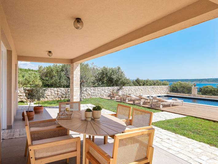 Ferienhaus für 9 Personen, mit Pool und Garten sowie Terrasse in Maslenica - 4