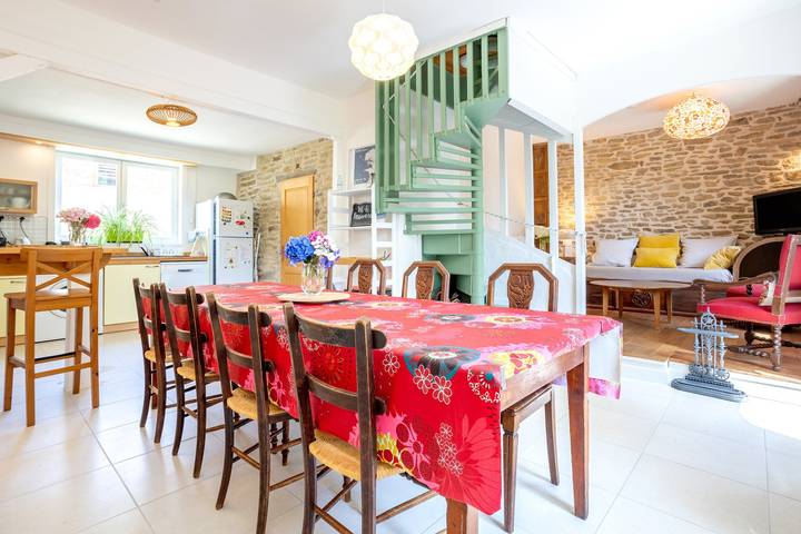 Gîte pour 8 personnes, avec Jardin