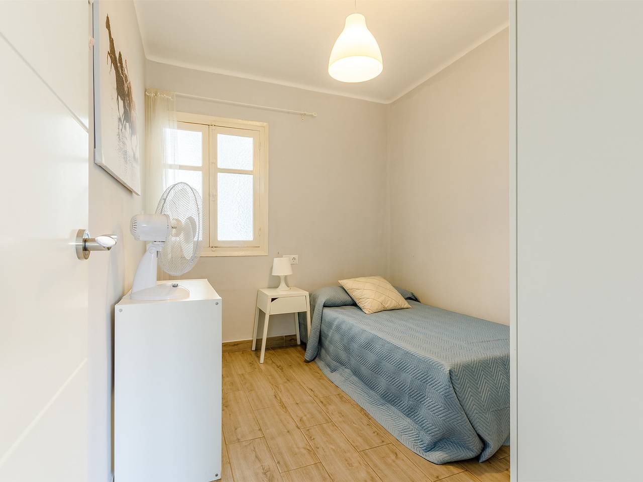 Apartamento entero, Moderno apartamento de 3 dormitorios en Torre del Mar con Wi-Fi in Playa de Torre del Mar, Torre del Mar