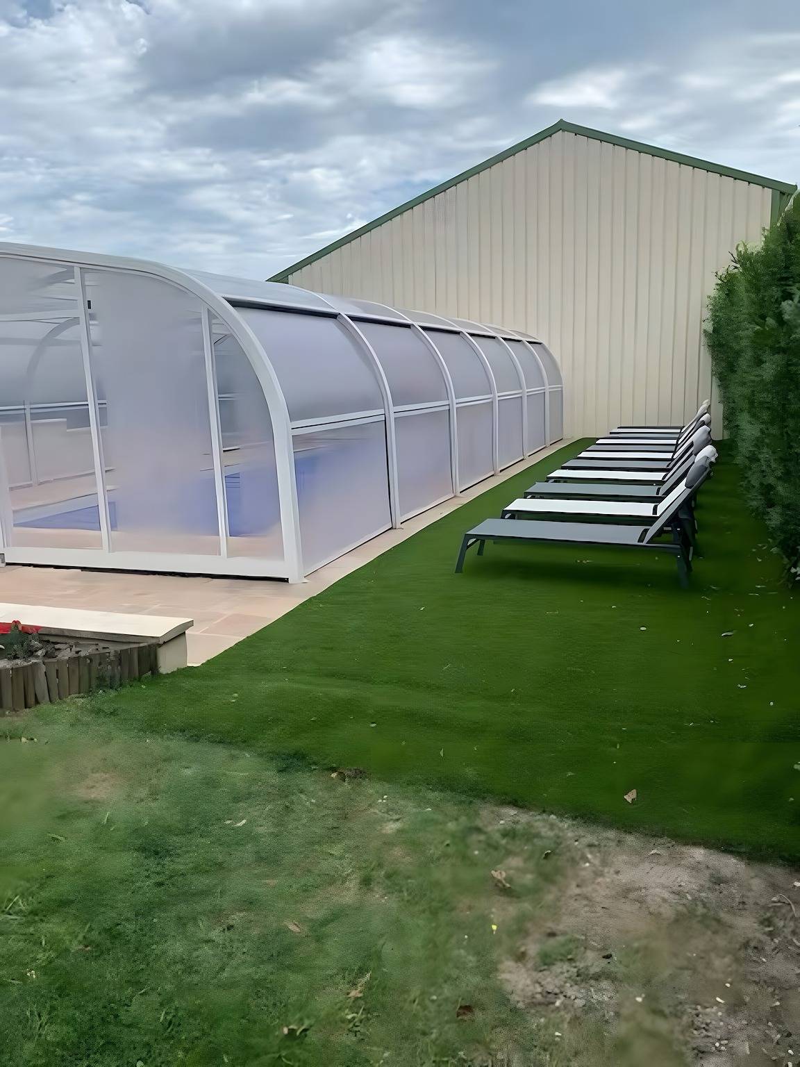 Holiday Home 'L'Escale Des Copains' with Private Pool, Private Terrace and Wi-Fi in Cormeray, Blois region