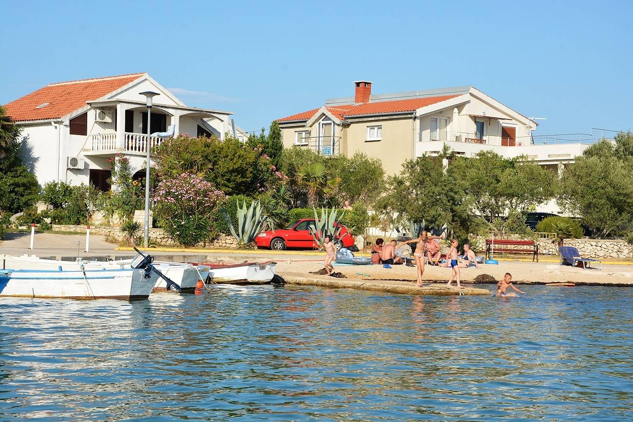 Ganze Wohnung, 1-Zimmer-Ferienwohnung am Strand Vrsi - Mulo, Zadar A-12519-c in Mulo, Vrsi
