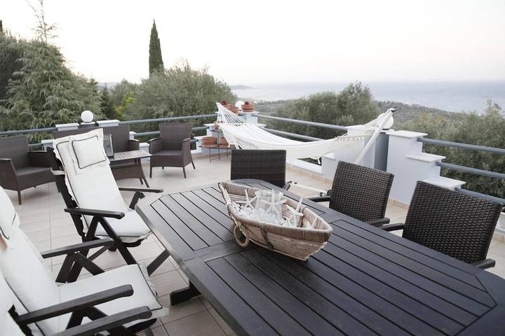 Casa de vacaciones para 8 personas, con vistas y jardín, Se admiten mascotas en Lesbos