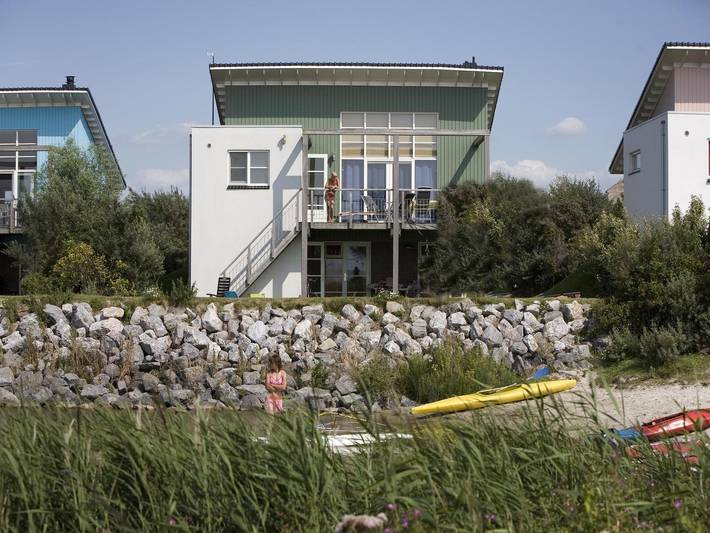 Ferienhaus für 6 Personen, mit Terrasse und Garten sowie Sauna in Makkum