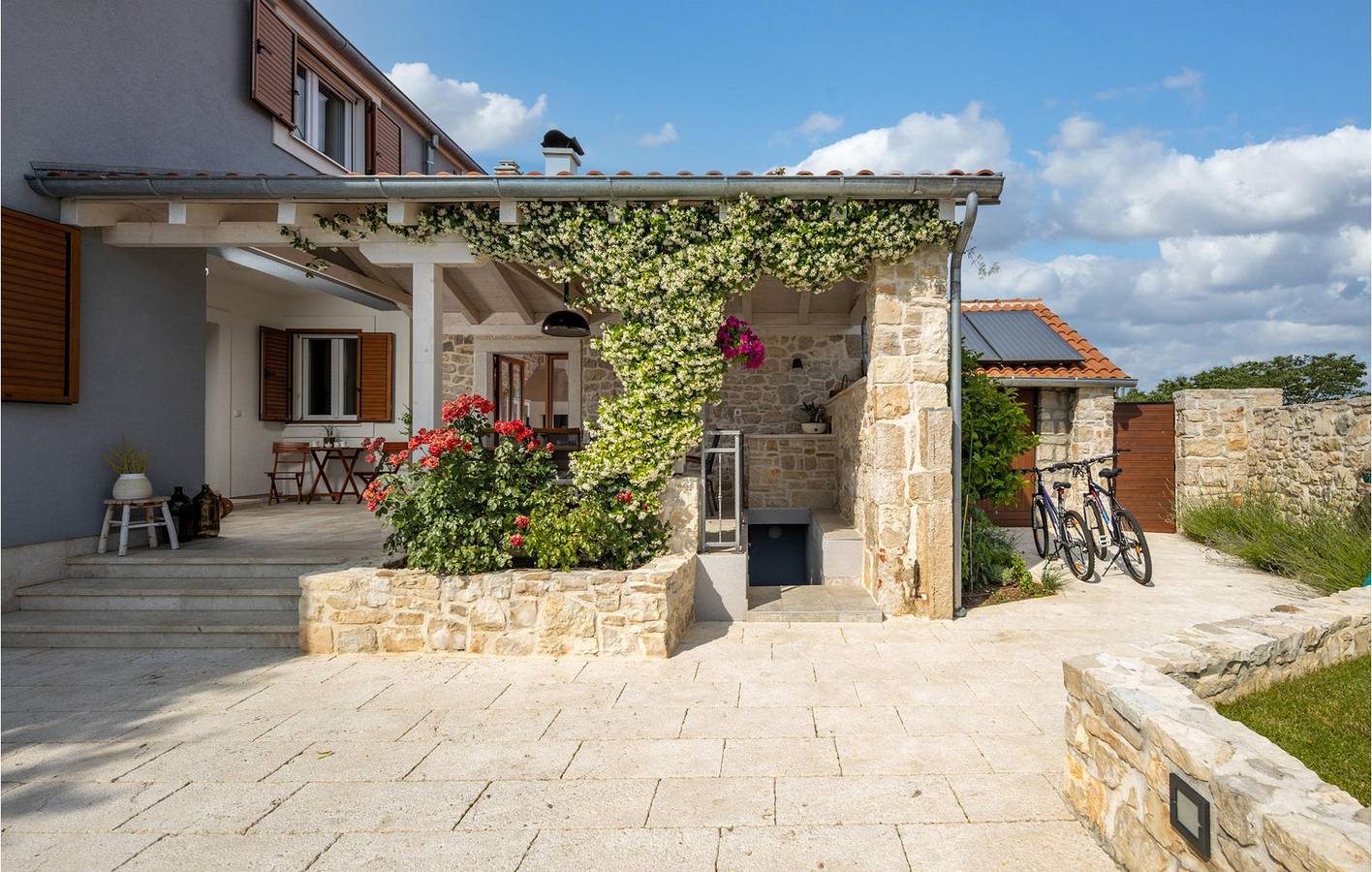 Ferienhaus für 9 Personen in Poličnik, Zadar