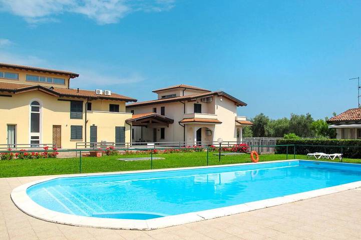 Appartamento vacanze per 4 persone, con piscina e giardino, con animali domestici - 1