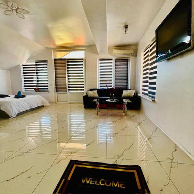 Gîte pour 2 personnes, avec jardin et vue, animaux acceptés dans Giurgiu - 4