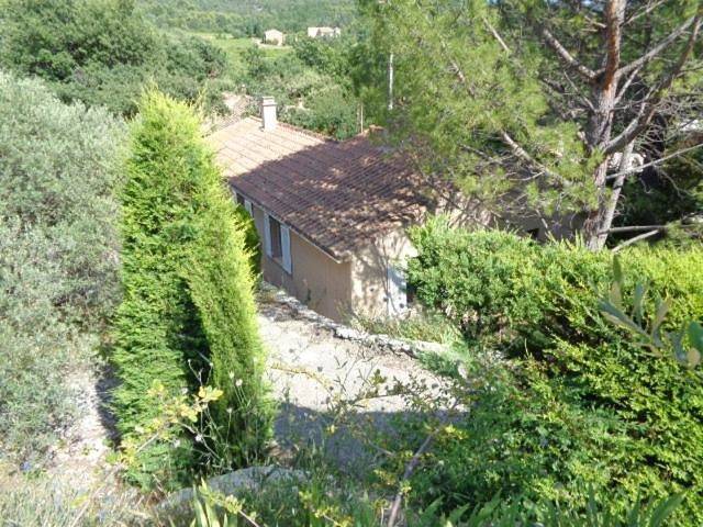 Two-Bedroom House in Flassan, Parc naturel régional du Mont-Ventoux
