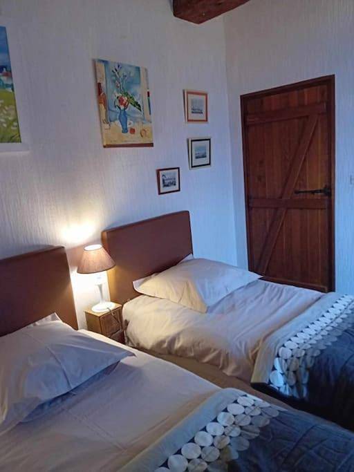 Location de vacances pour 8 personnes, avec piscine et jardin à Mauvières - 2